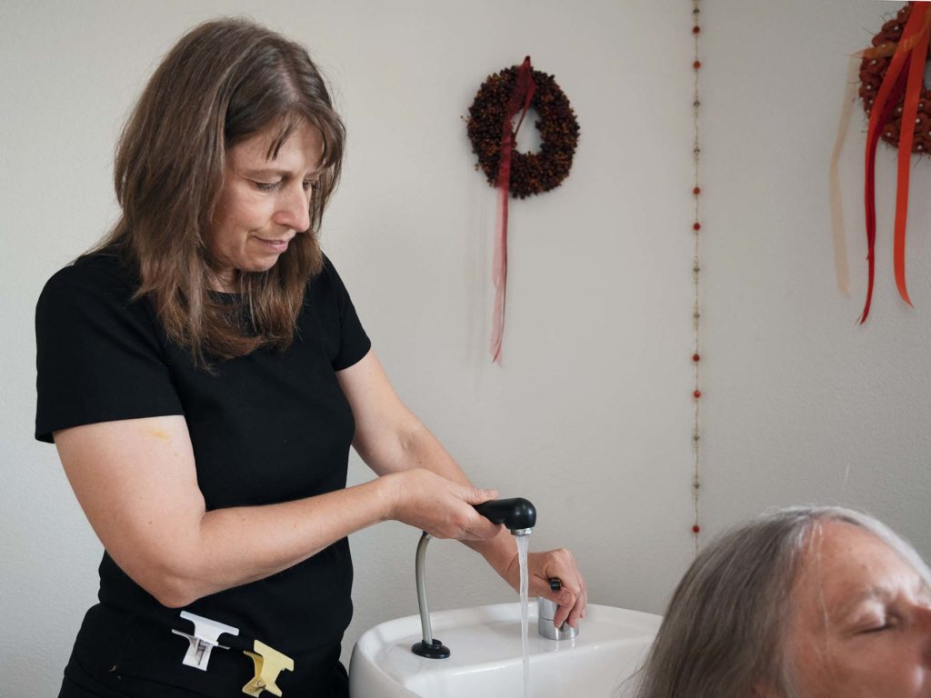 Judith Fernandez an der Arbeit - Hair-Impulsing® in Brugg
